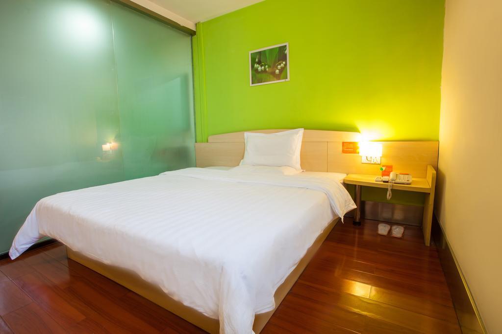 7Days Inn Guilin Zhengyang Road Pedestrain Street Rum bild